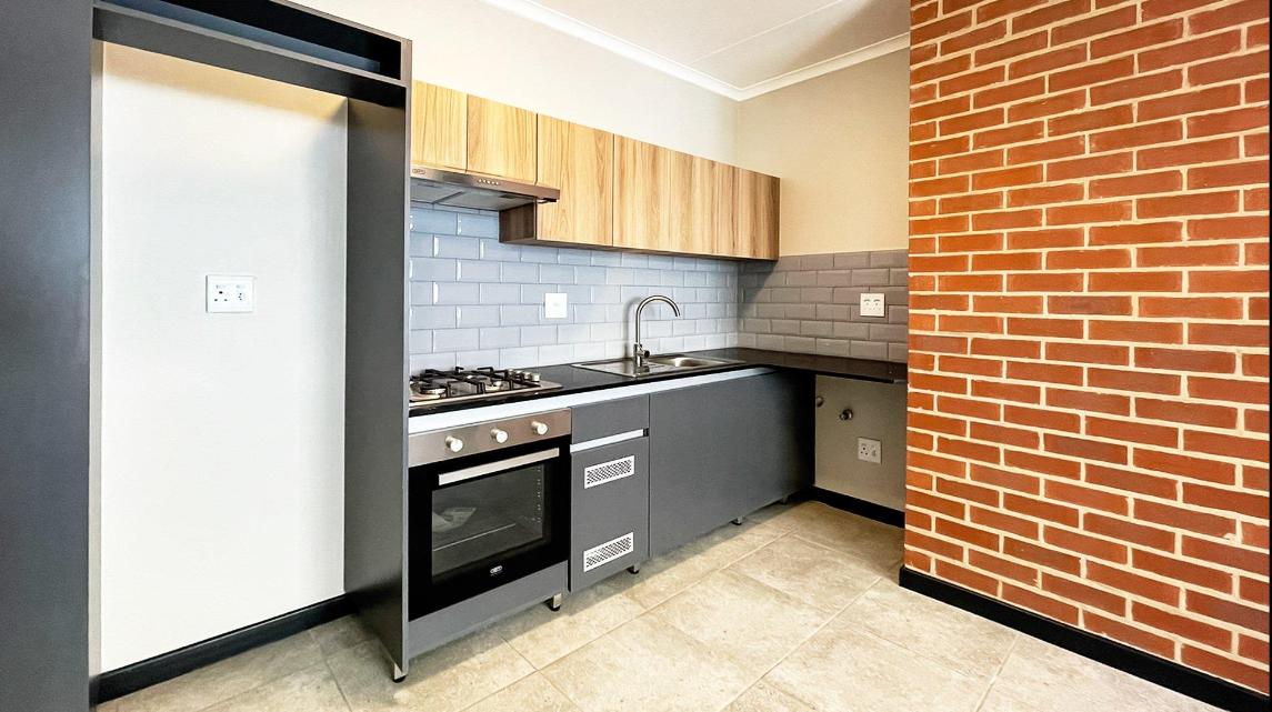 Estate kitchen fitout