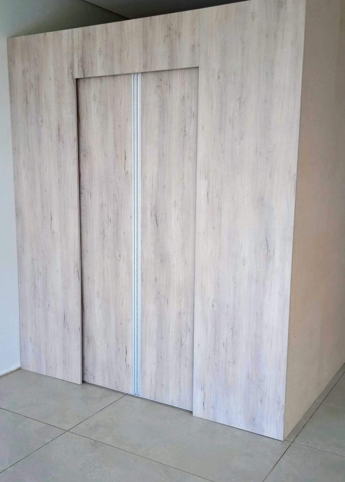 High gloss kitchen cupboards island Dunkirk Estate Ballito