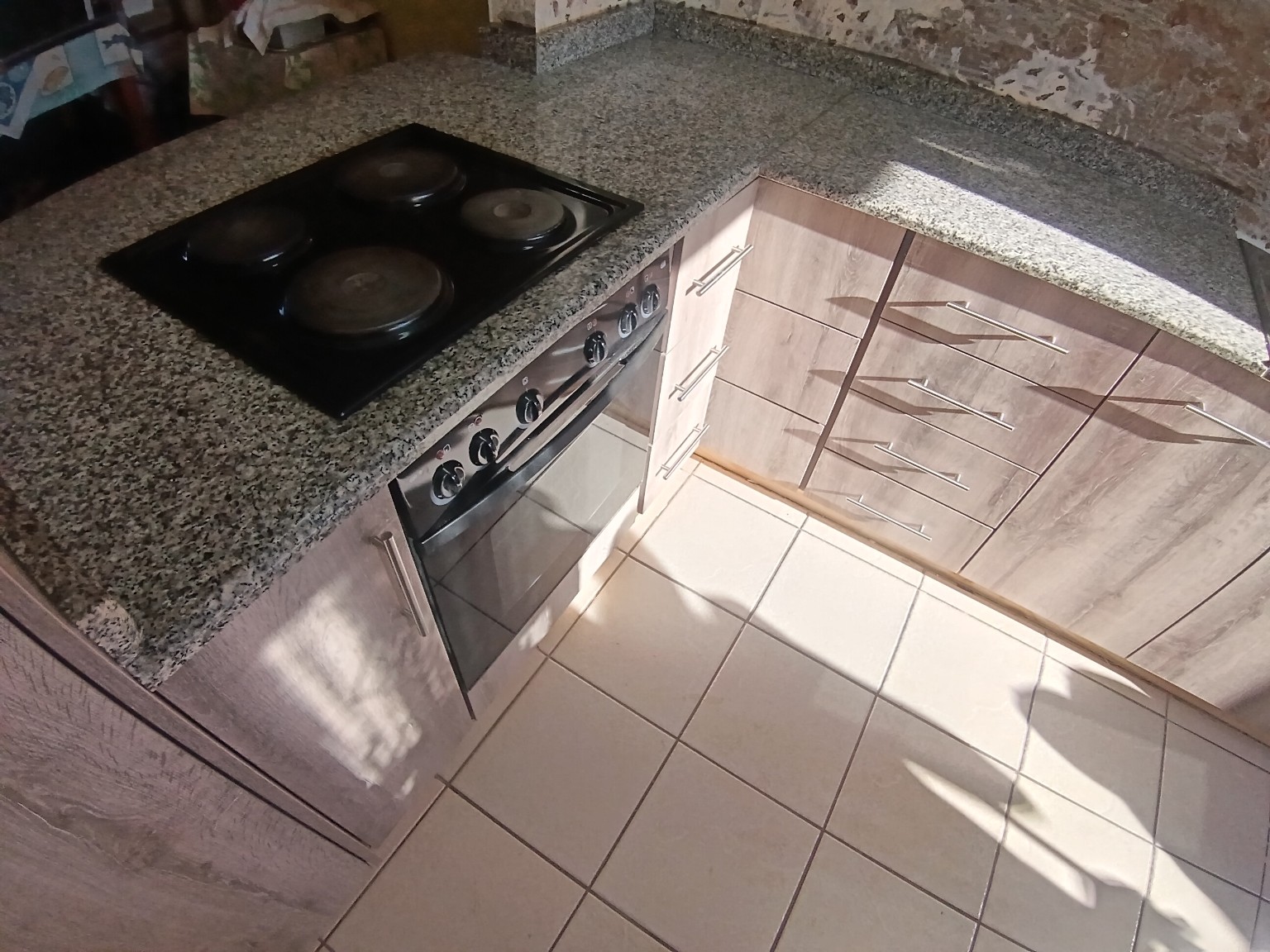 Modern kitchen Amanzimtoti completed - view 6