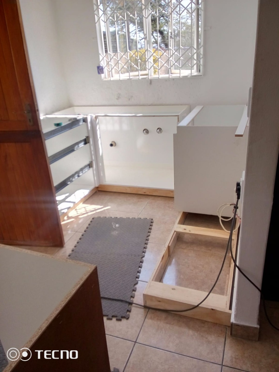 Kitchen installation in progress - Yvonne's kitchen Phoenix